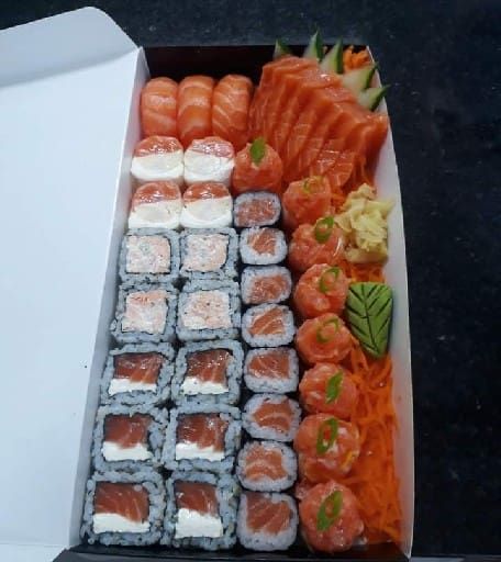 Subarashi Salmon Sushi